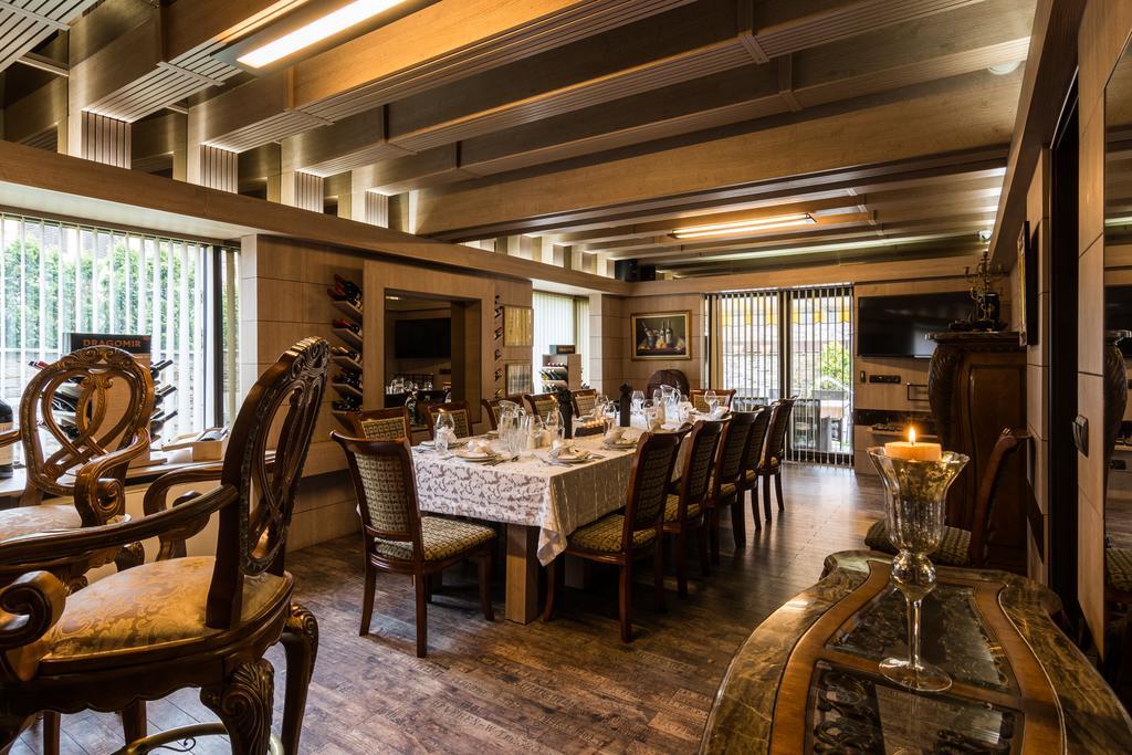 Villa Vuchev فيلينغراد المظهر الخارجي الصورة